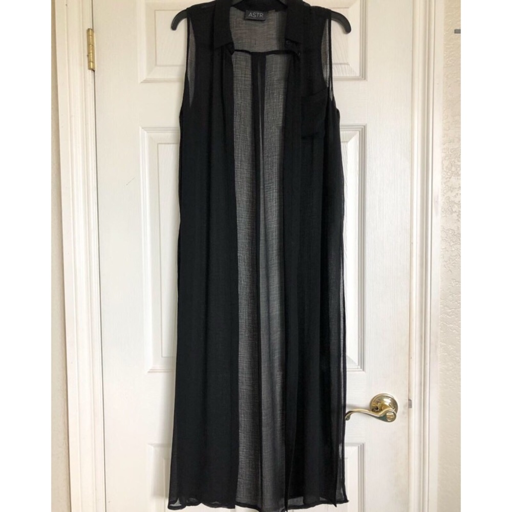 BNWT Astr Outerwear “Top”